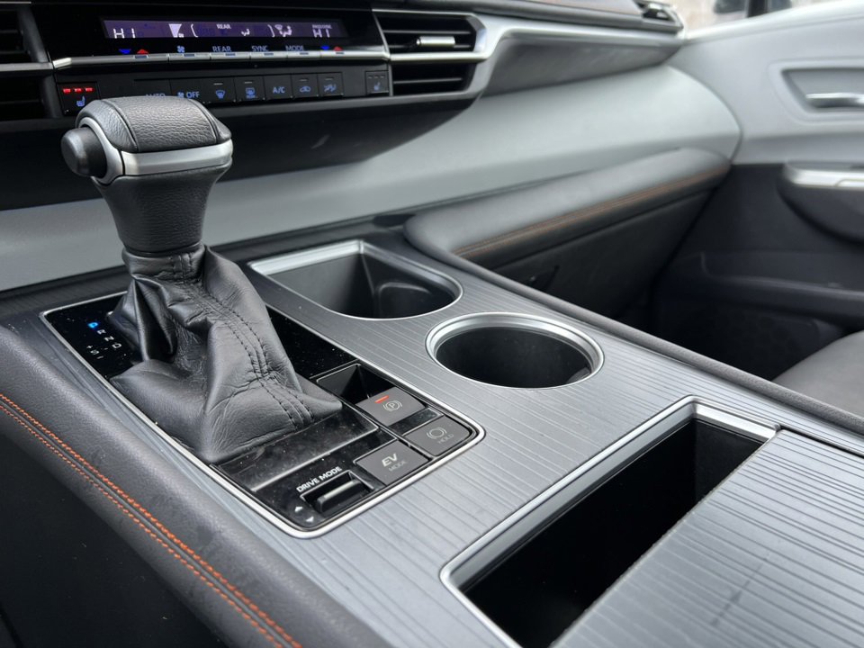 Used 2021 Toyota Sienna XSE image 30