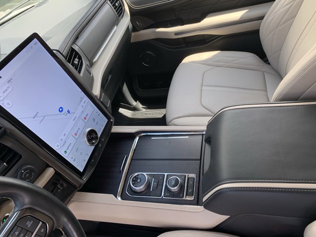 Certified 2023 Ford Expedition Max Platinum image 16