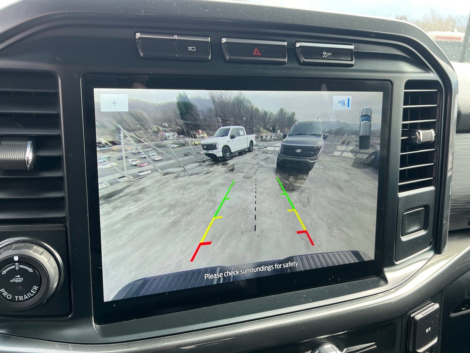 Certified 2022 Ford F150 XLT w/ Equipment Group 302A High image 11