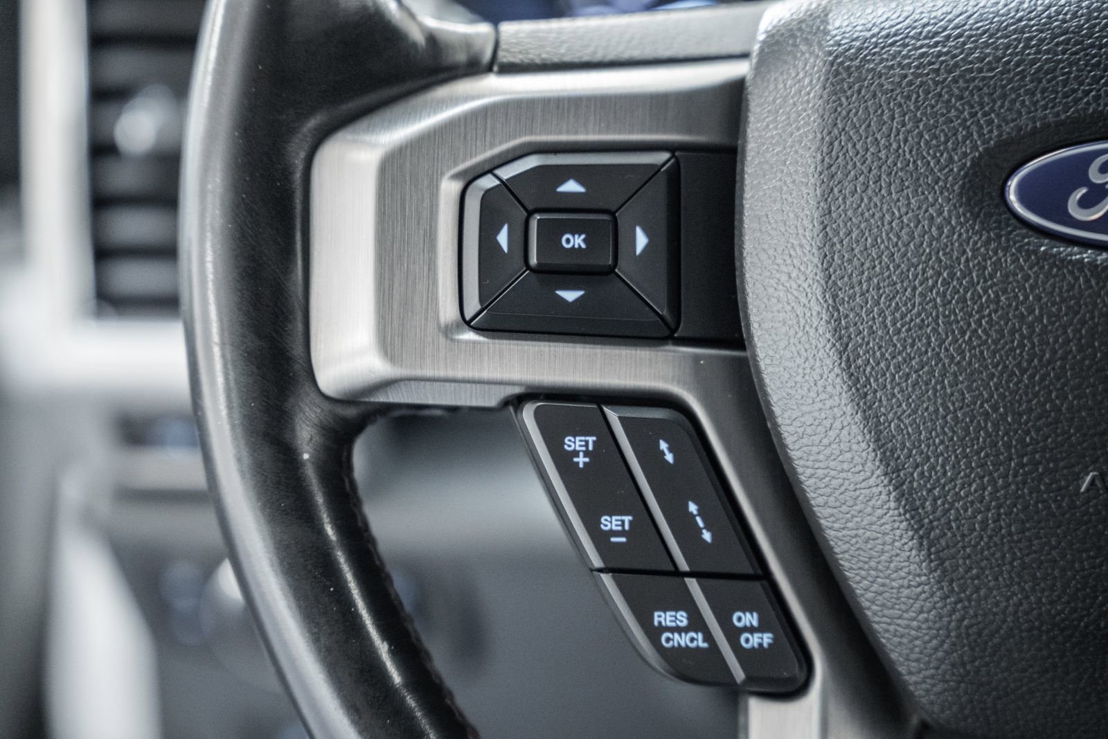 Certified 2022 Ford F250 Platinum w/ Snow Plow Prep Package image 35