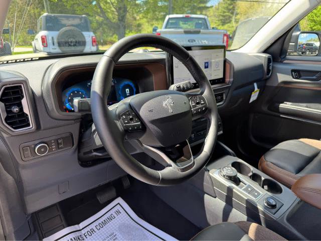 Certified 2025 Ford Bronco Sport Outer Banks w/ Outer Banks Tech Package+ AWD/4WD image 16