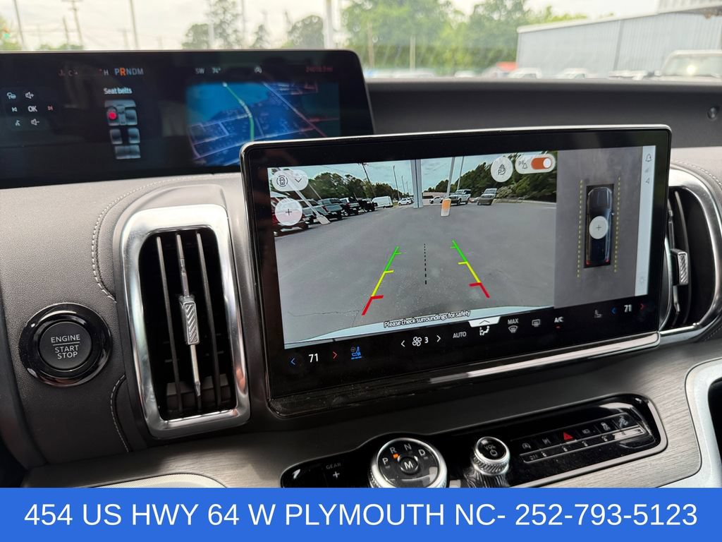 Certified 2025 Ford Expedition Platinum AWD/4WD image 16