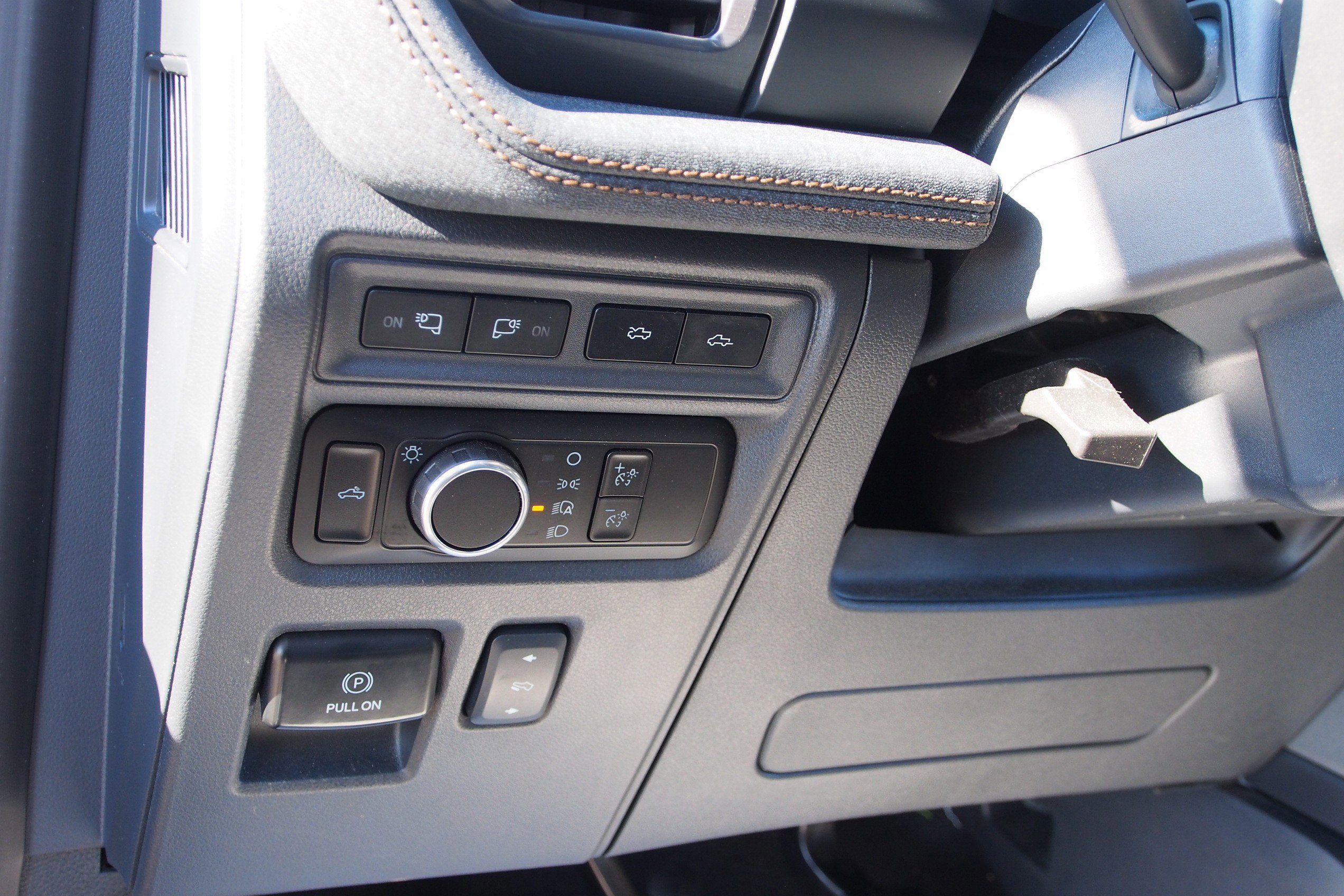 Certified 2023 Ford F150 Lightning Lariat w/ Max Trailer Tow Package image 19