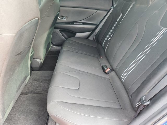 Used 2023 Hyundai Elantra SEL image 30
