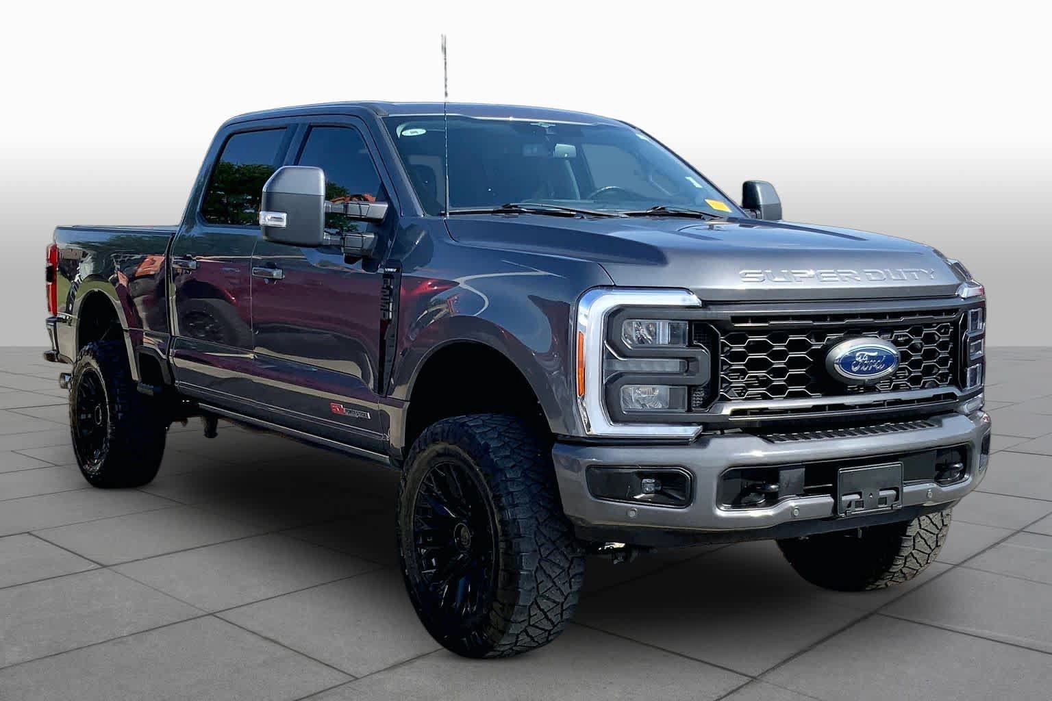 Certified 2023 Ford F250 Lariat w/ Lariat Ultimate Package AWD/4WD image 4