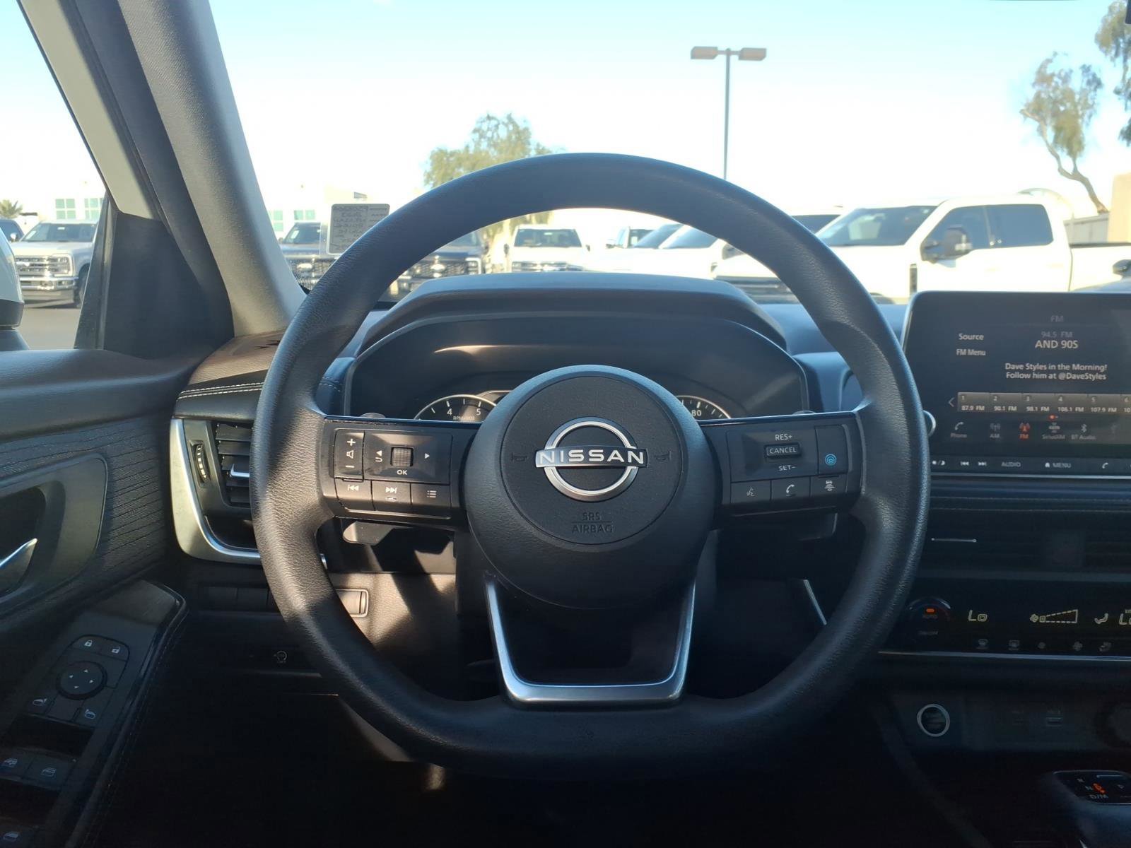 Used 2023 Nissan Rogue SV image 19