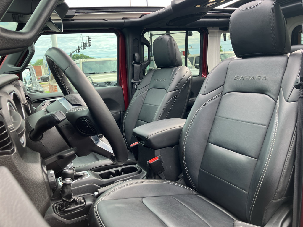 Used 2021 Jeep Wrangler Unlimited Sahara AWD/4WD image 28