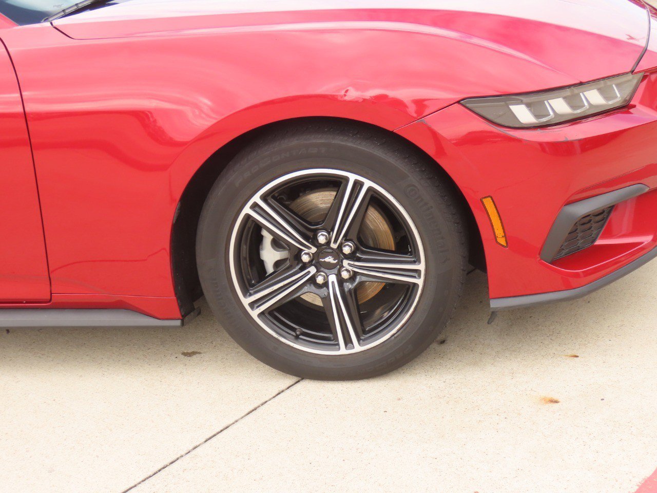 Certified 2024 Ford Mustang Coupe RWD image 9