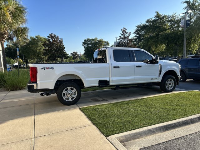 Certified 2025 Ford F350 XLT AWD/4WD image 4
