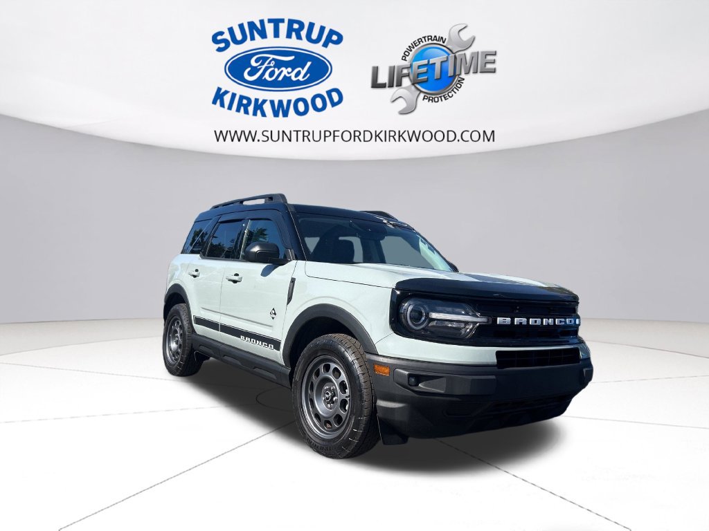 Certified 2024 Ford Bronco Sport Outer Banks AWD/4WD image 9