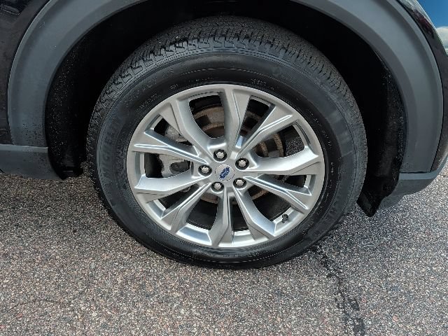 Certified 2024 Ford Explorer XLT w/ Equipment Group 202A AWD/4WD image 9