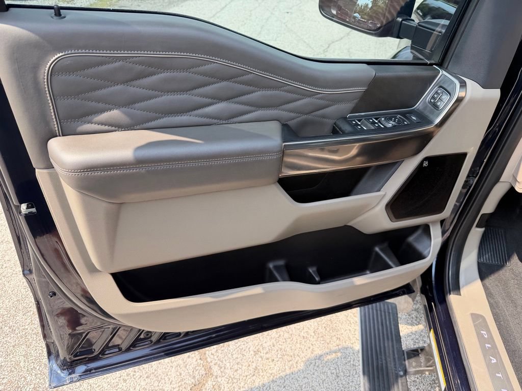 Certified 2025 Ford F450 Platinum w/ Platinum Plus Package AWD/4WD image 29