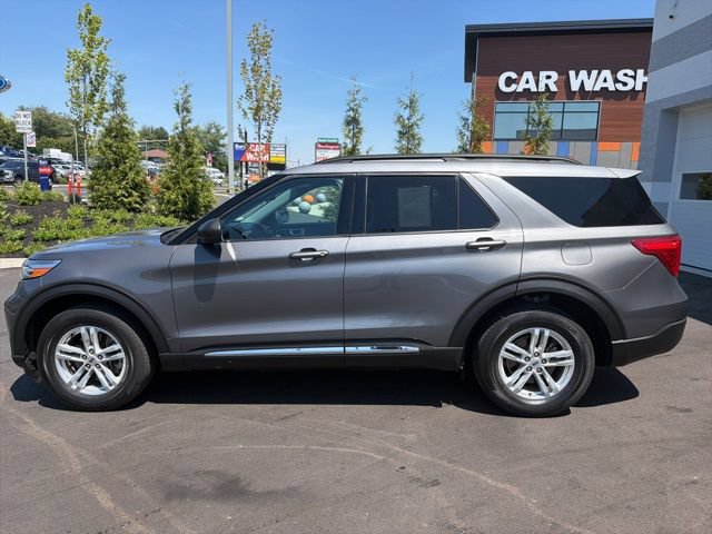 Certified 2022 Ford Explorer XLT AWD/4WD image 3