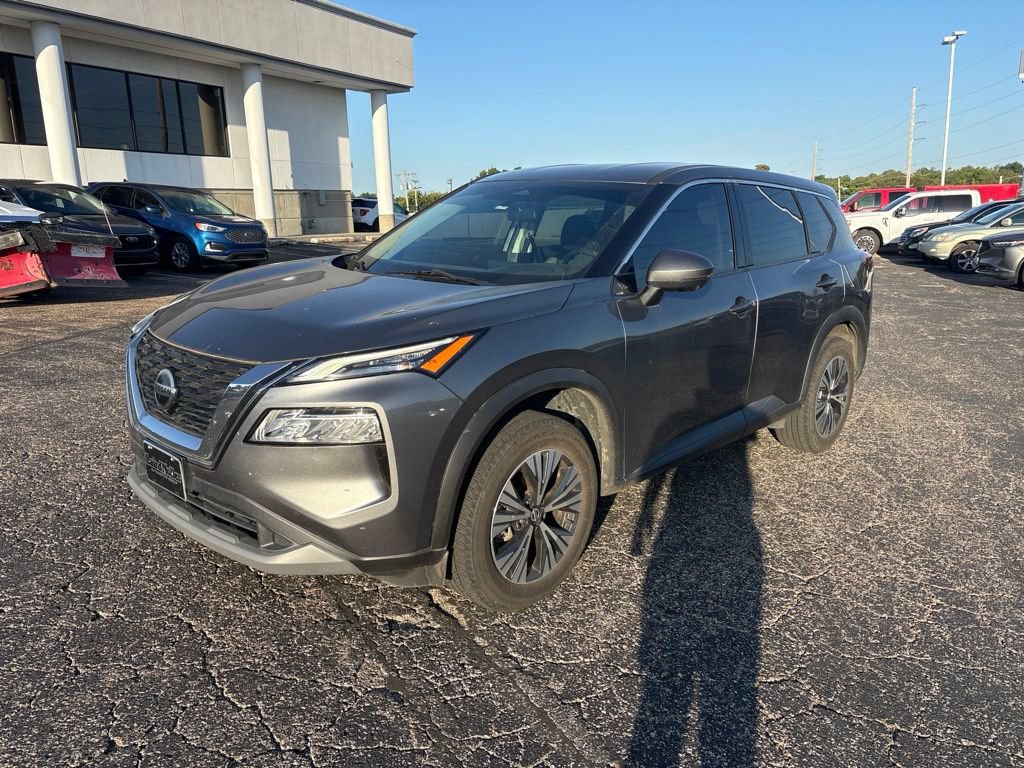 Used 2021 Nissan Rogue SV FWD image 3