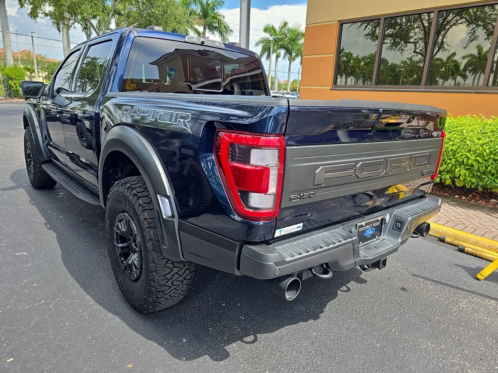 Certified 2023 Ford F150 Raptor w/ Raptor 37 Performance Package AWD/4WD image 3
