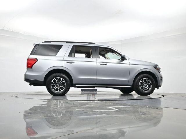 Certified 2023 Ford Expedition XLT image 34