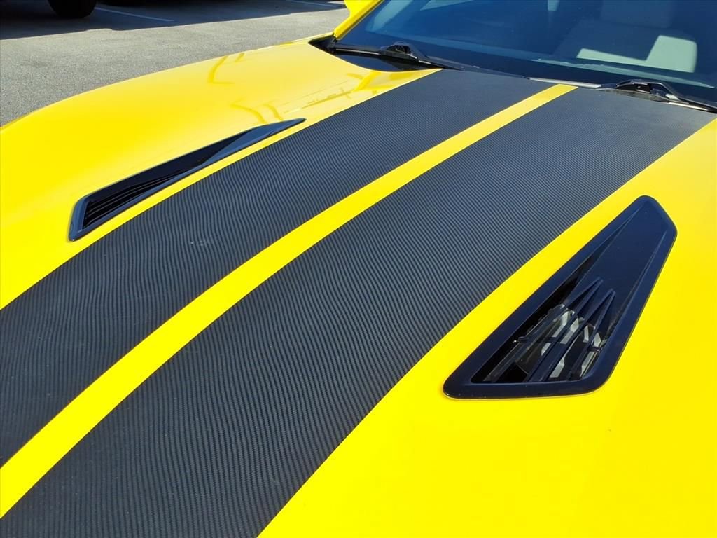 Used 2018 Chevrolet Camaro SS image 24