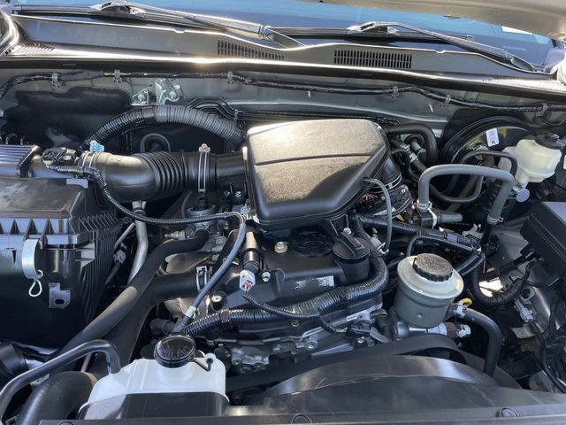 Used 2018 Toyota Tacoma SR5 image 38