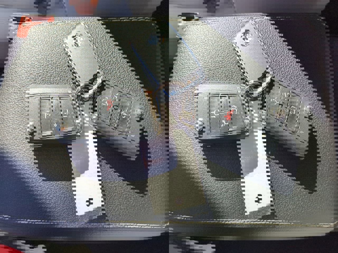 Used 2021 Volkswagen Tiguan SE image 26