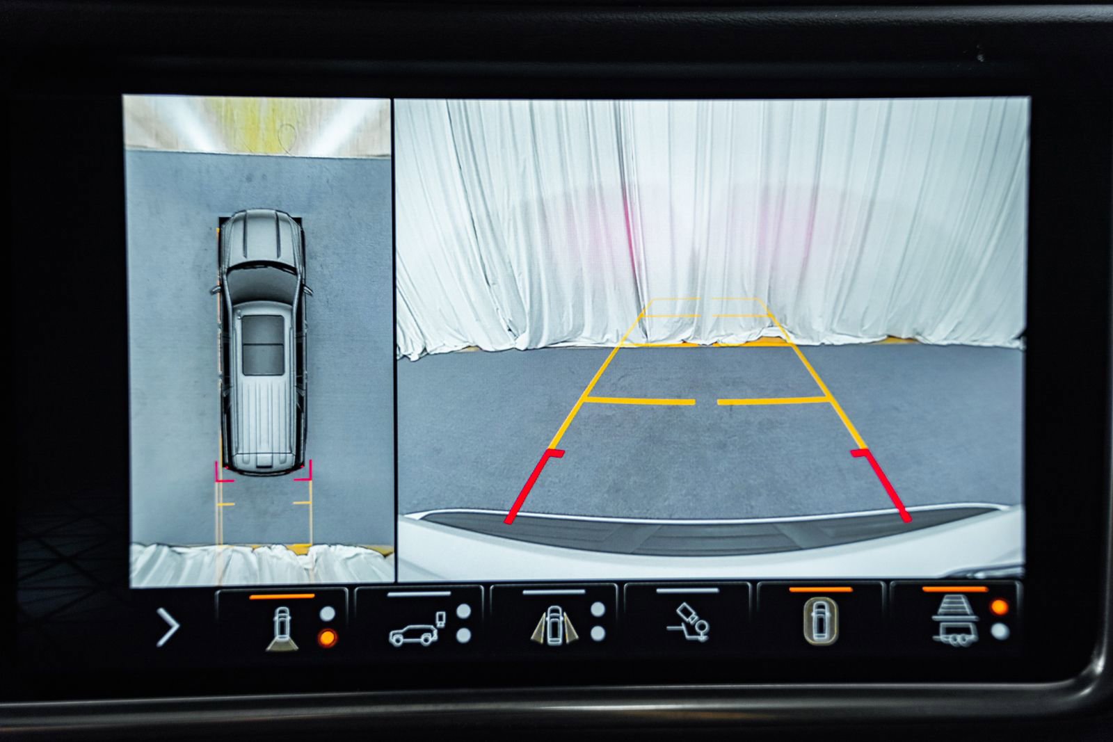 Used 2022 GMC Yukon Denali w/ Denali Premium Package AWD/4WD image 55