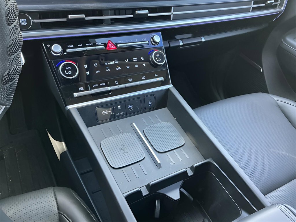 Used 2024 Hyundai Santa Fe Limited image 46