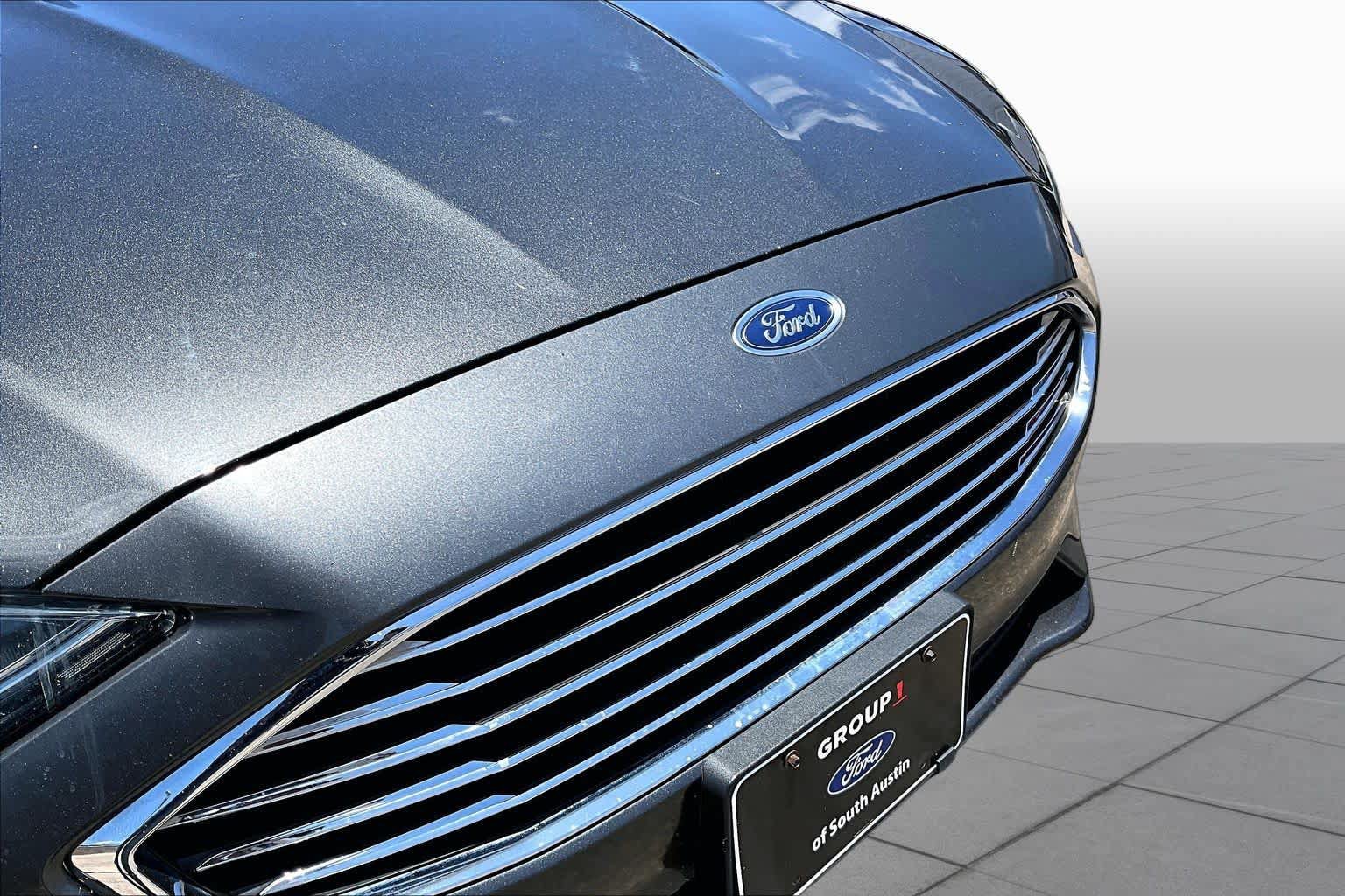 Certified 2019 Ford Fusion SE FWD image 30