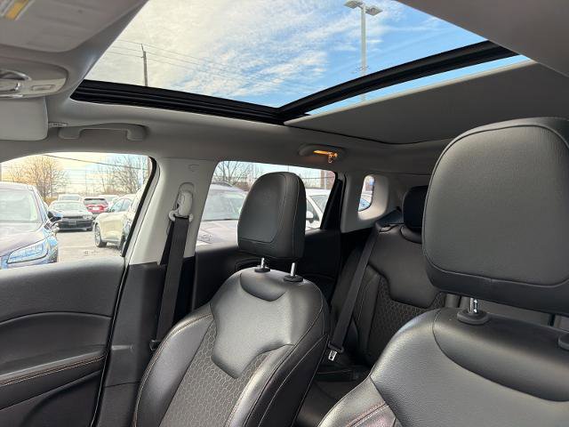 Used 2018 Jeep Compass Latitude w/ Popular Equipment Group image 11