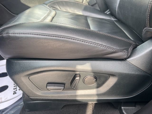 Certified 2022 Ford Explorer Platinum w/ Equipment Group 601A image 24