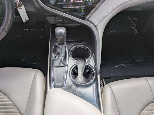 Used 2020 Toyota Camry SE FWD image 18