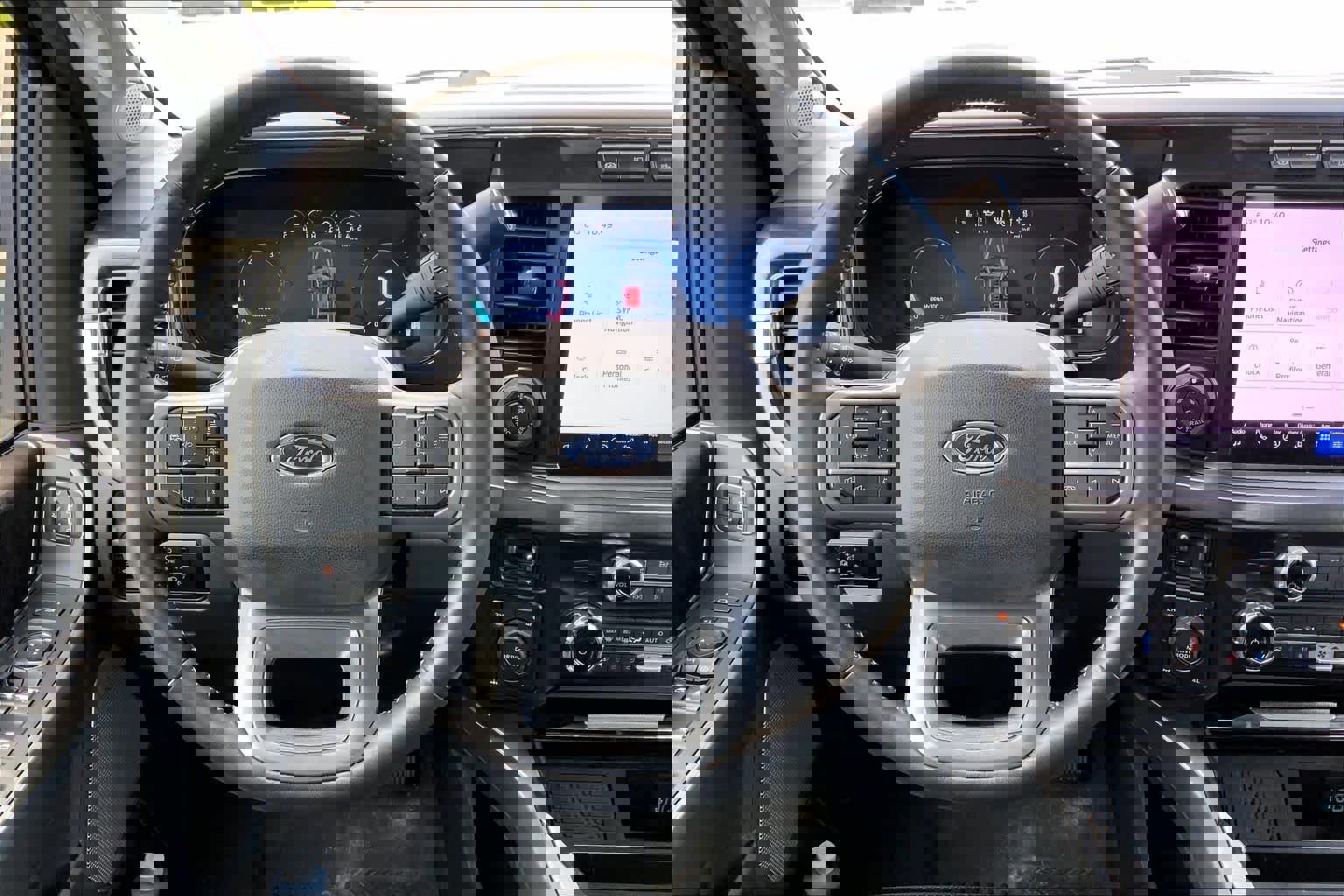 Certified 2024 Ford F250 Lariat w/ Lariat Ultimate Package image 7