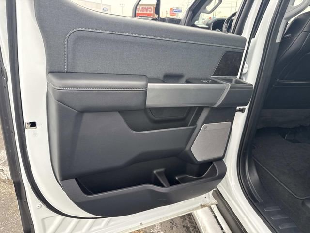 Certified 2023 Ford F250 Lariat w/ Chrome Package image 19