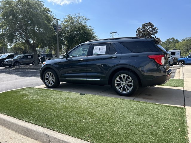 Certified 2023 Ford Explorer XLT w/ Equipment Group 202A RWD image 10