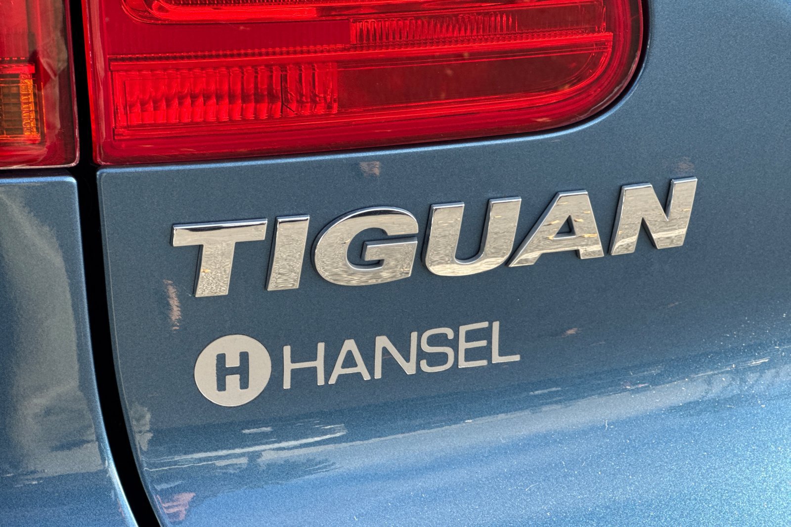 Used 2017 Volkswagen Tiguan S FWD image 28