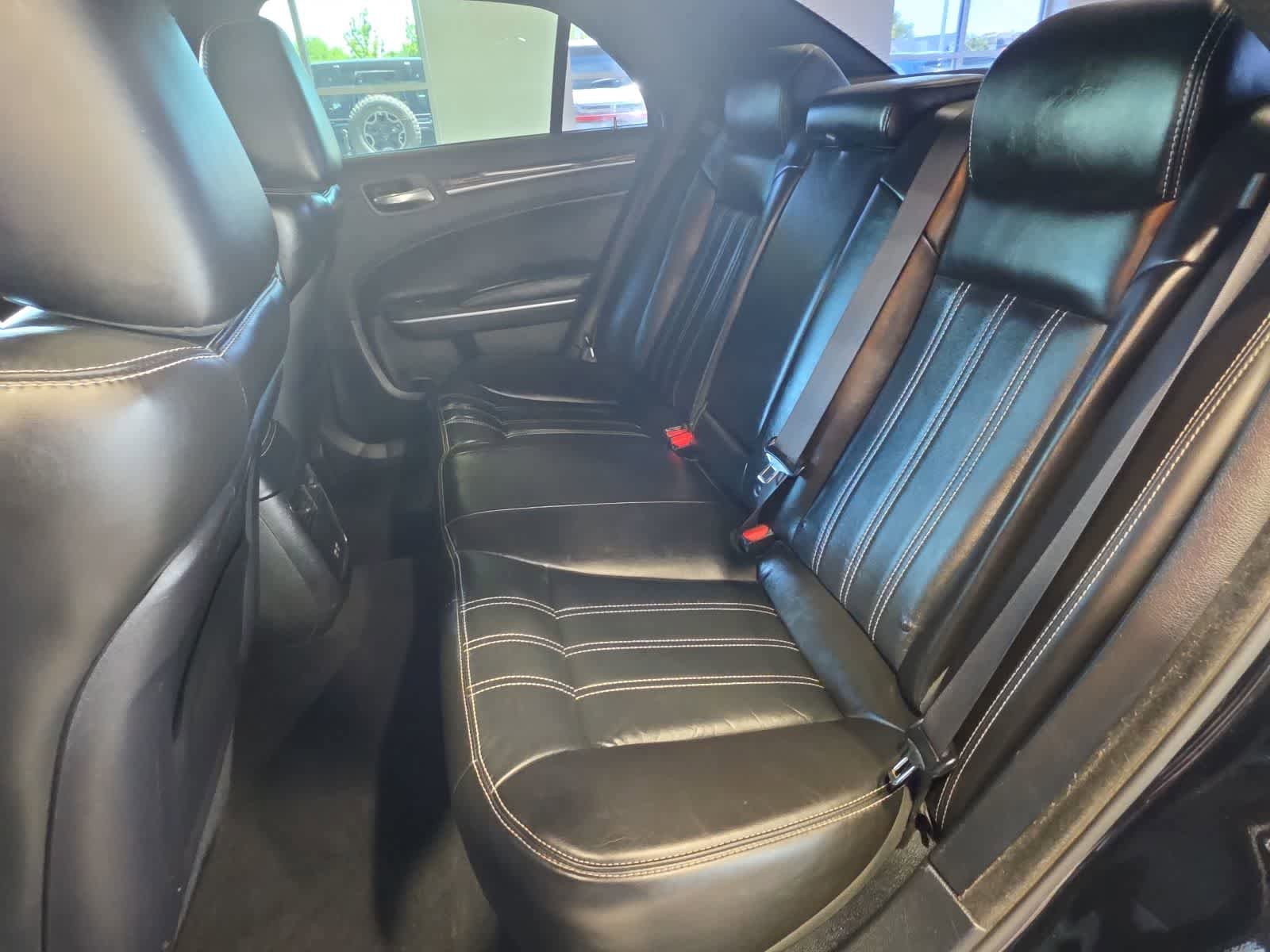 Used 2021 Chrysler 300 S RWD image 31