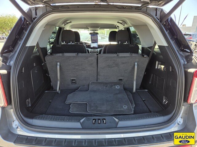 Certified 2021 Ford Explorer XLT RWD image 15
