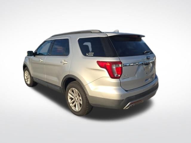 Certified 2017 Ford Explorer XLT w/ Equipment Group 201A image 4