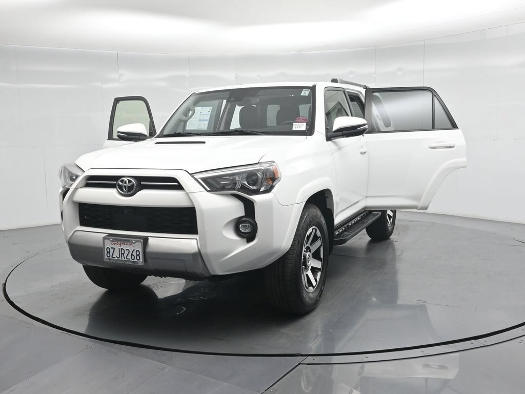 Used 2022 Toyota 4Runner TRD Off-Road Premium AWD/4WD image 31