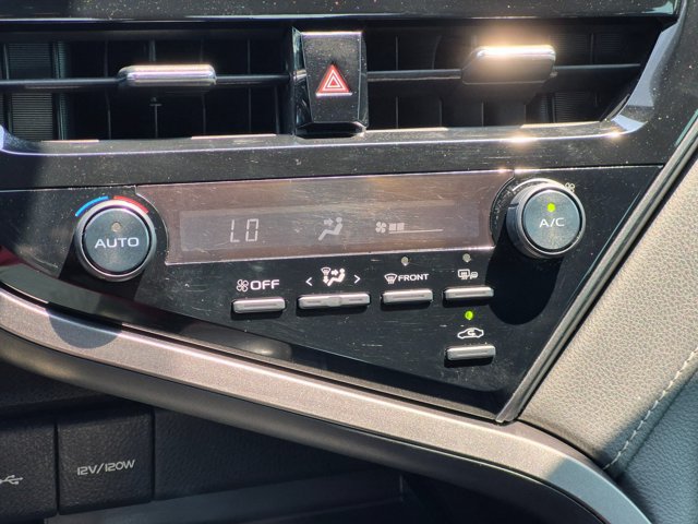 Used 2021 Toyota Camry SE w/ Convenience Package FWD image 25