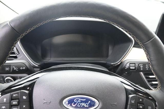 Certified 2022 Ford Escape Titanium w/ Titanium Elite Package AWD/4WD image 15