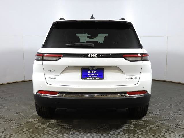 Used 2024 Jeep Grand Cherokee Limited w/ Trailer Tow Package image 3