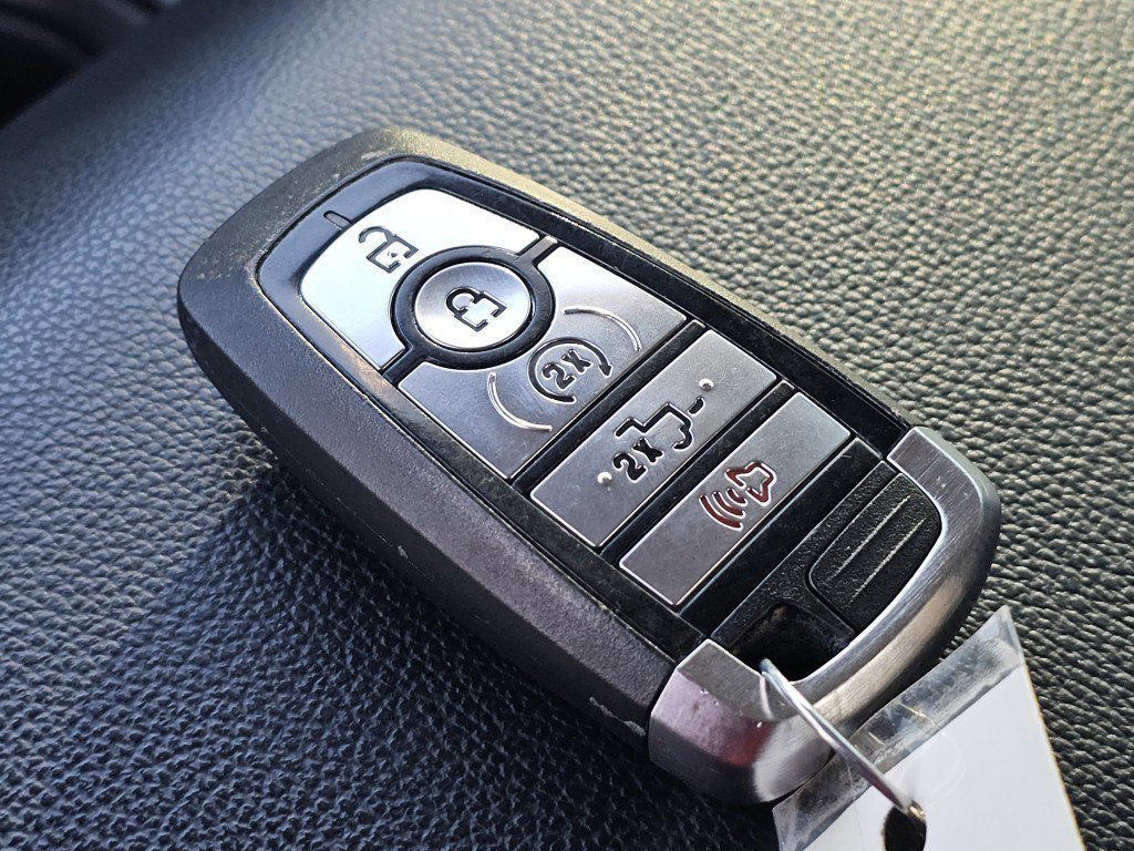 Certified 2021 Ford F150 XLT w/ Equipment Group 302A High image 35