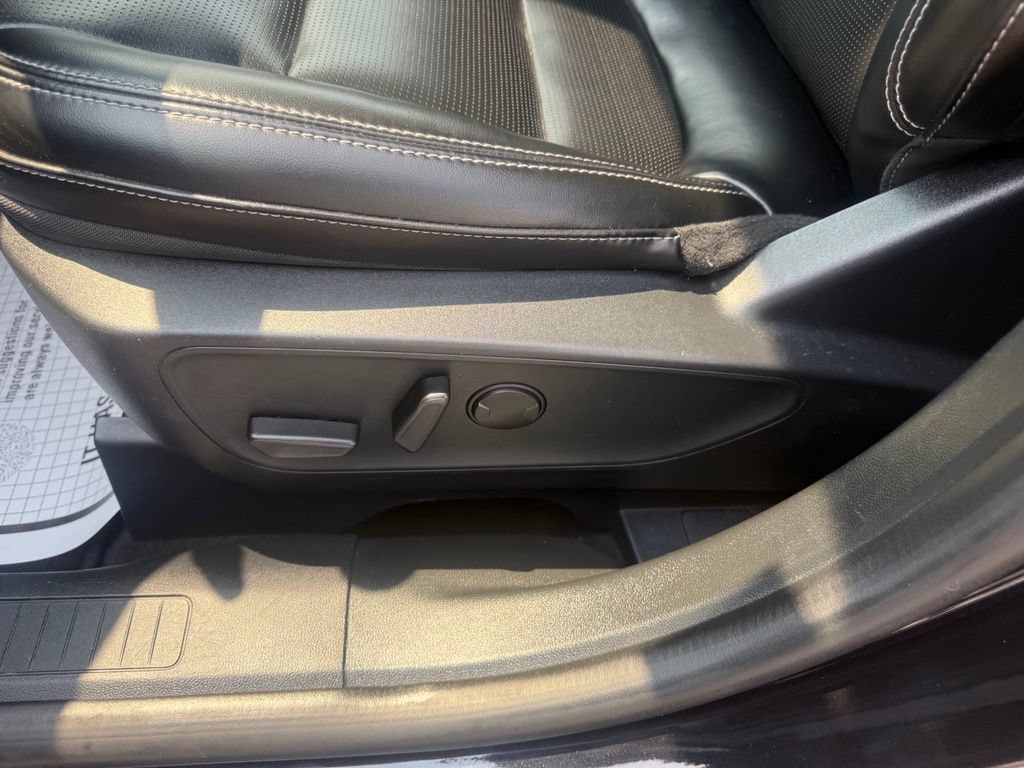 Certified 2024 Ford Escape Platinum AWD/4WD image 20