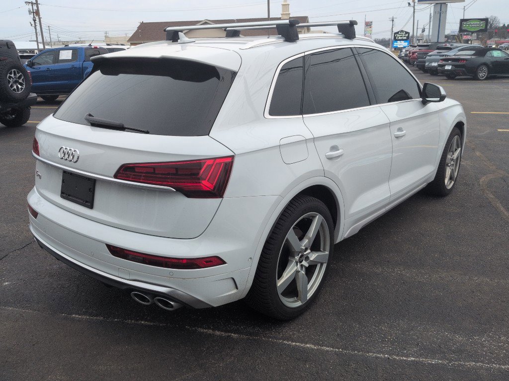 Used 2021 Audi SQ5 Prestige w/ Prestige Package image 3