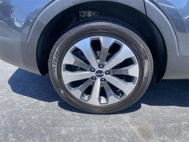 Used 2022 Kia Telluride EX w/ EX Premium Package FWD image 9