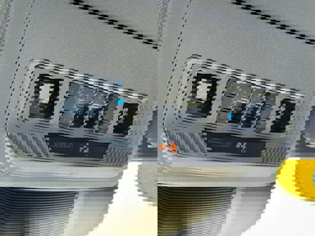 Certified 2023 Ford Explorer XLT w/ Equipment Group 202A image 39