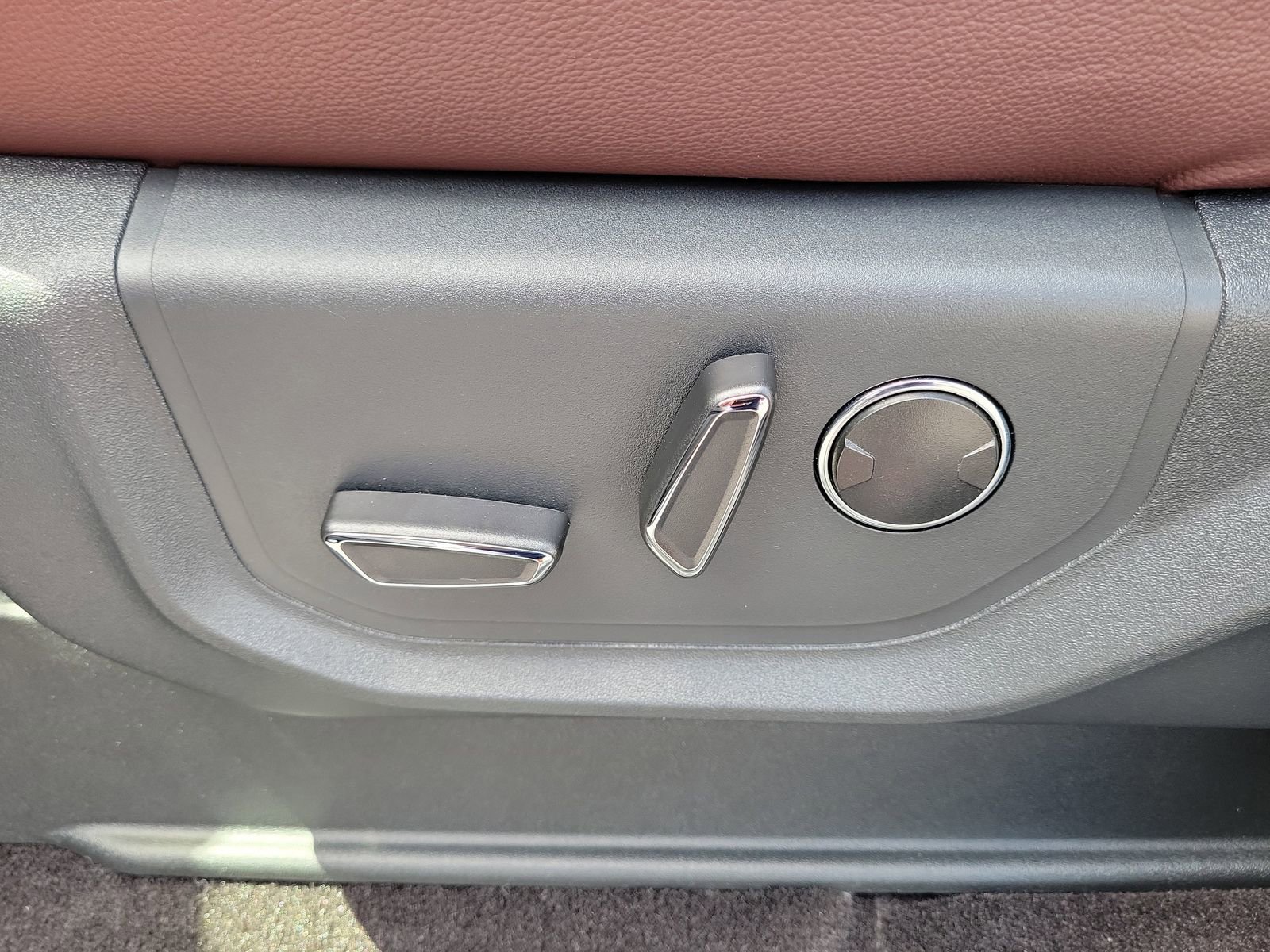 Certified 2022 Ford Expedition Limited RWD image 19