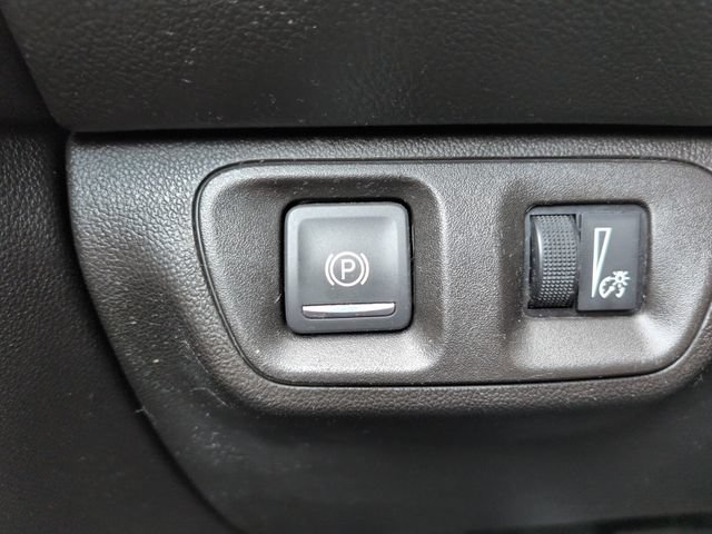 Used 2021 GMC Acadia SLE w/ Driver Convenience Package FWD image 33