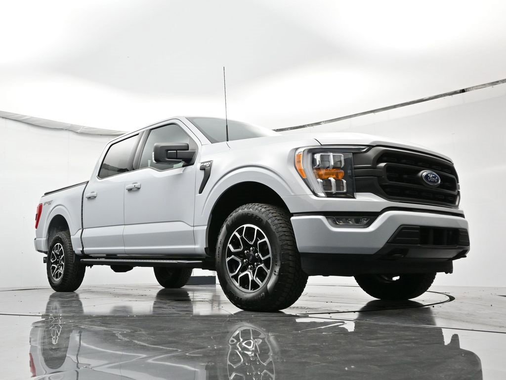 Certified 2022 Ford F150 XLT w/ Equipment Group 302A High image 21