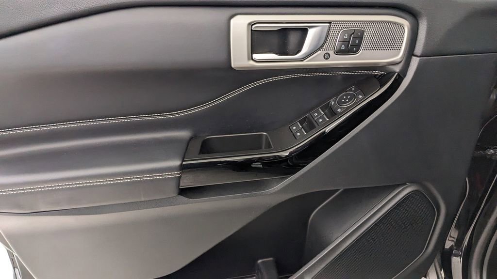Certified 2022 Ford Explorer ST image 26