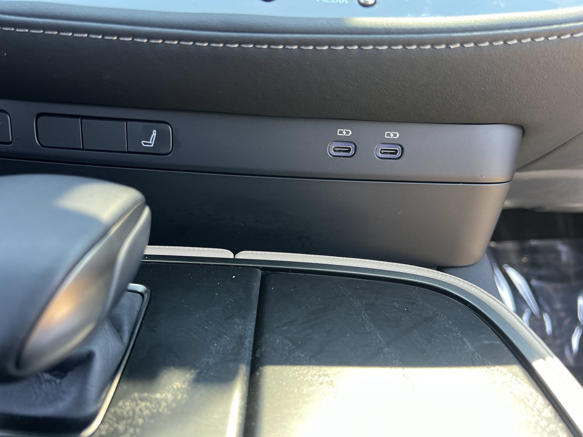 Used 2024 Lexus LS 500 RWD image 7